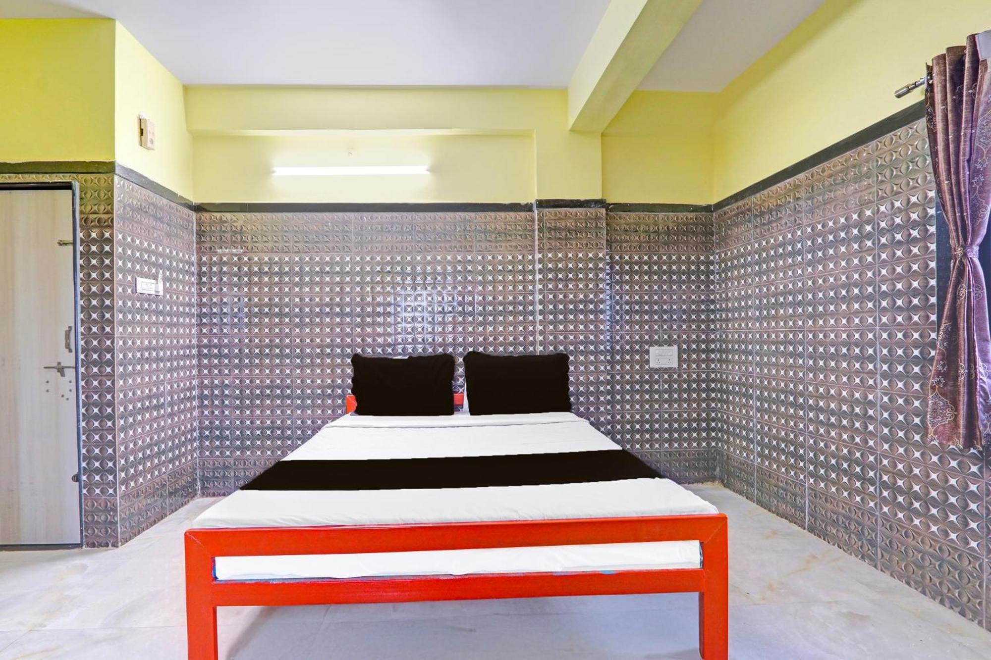 Hotel O Pankaj Hotel & Lodge Gangapur  Экстерьер фото